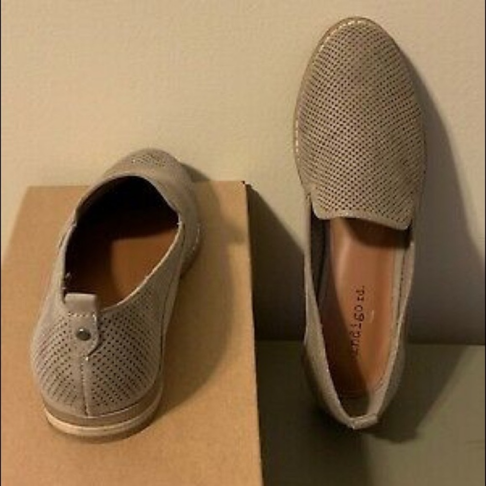 Indigo Rd. Rustic Flats. Size 8